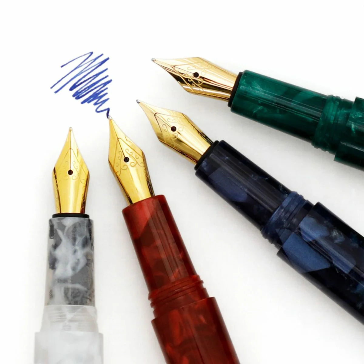 Attache Hightide - MARBLED FOUNTAIN PEN - Navy