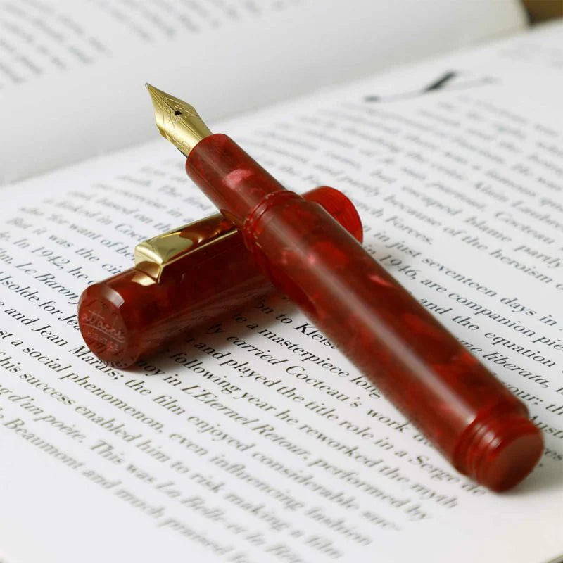 Attache Hightide - MARBLED FOUNTAIN PEN - Red (Limited Edition)