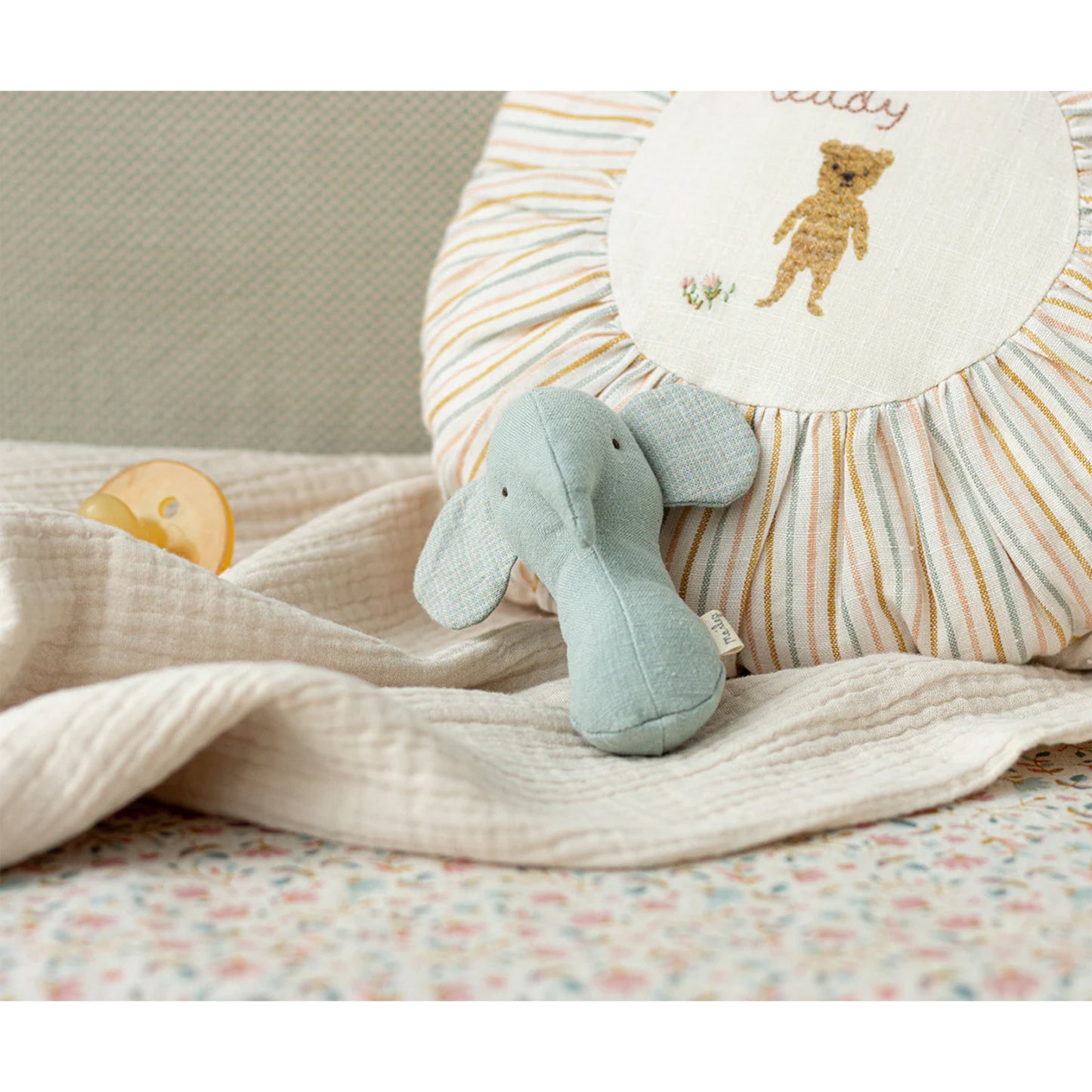 Maileg - Lullaby Friends, Elefant Rassel - Hellblau