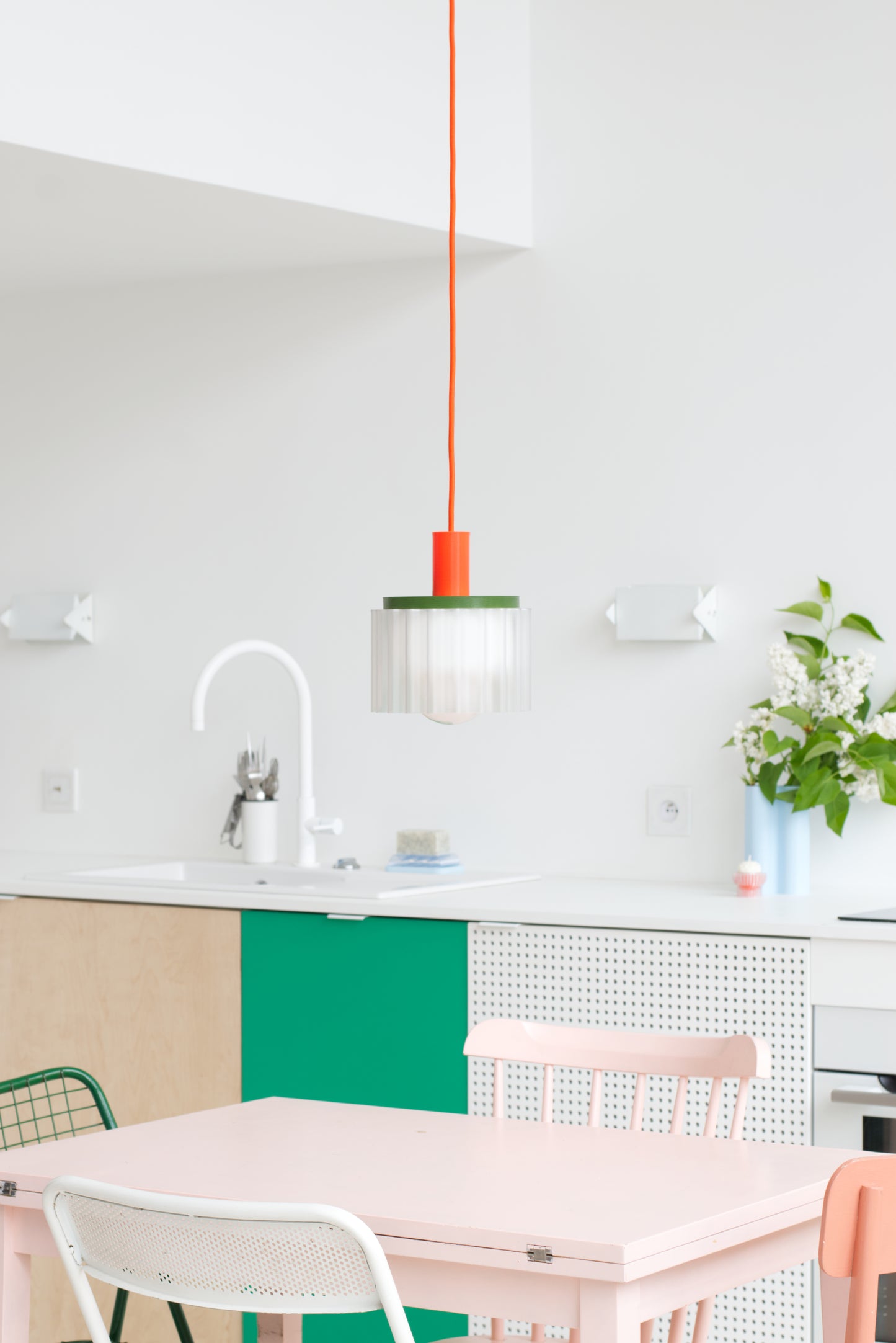 Warren & Laetitia - GIGI LAMP N°2 - Oranges Kabel - Grün/Weiß