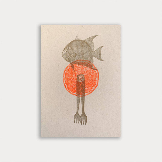 Postkarte Togethery „Fisch mit Gabel und Orange", Format A6, Risographie