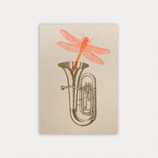 Postkarte Togethery „Tuba mit Libelle", Format A6, Risographie