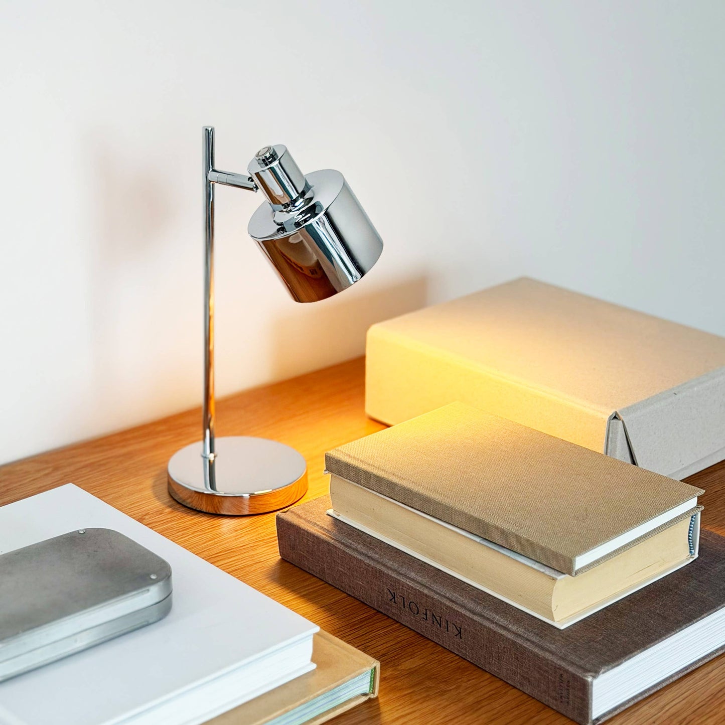 Ozean Mini-LED wiederaufladbare Tischlampe Chrom