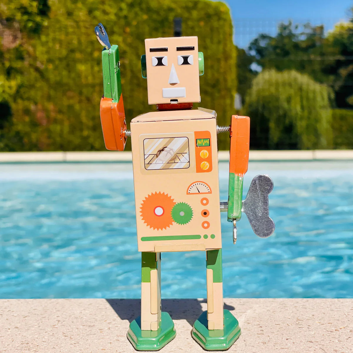 Mr & Mrs Tin - Baker Bot