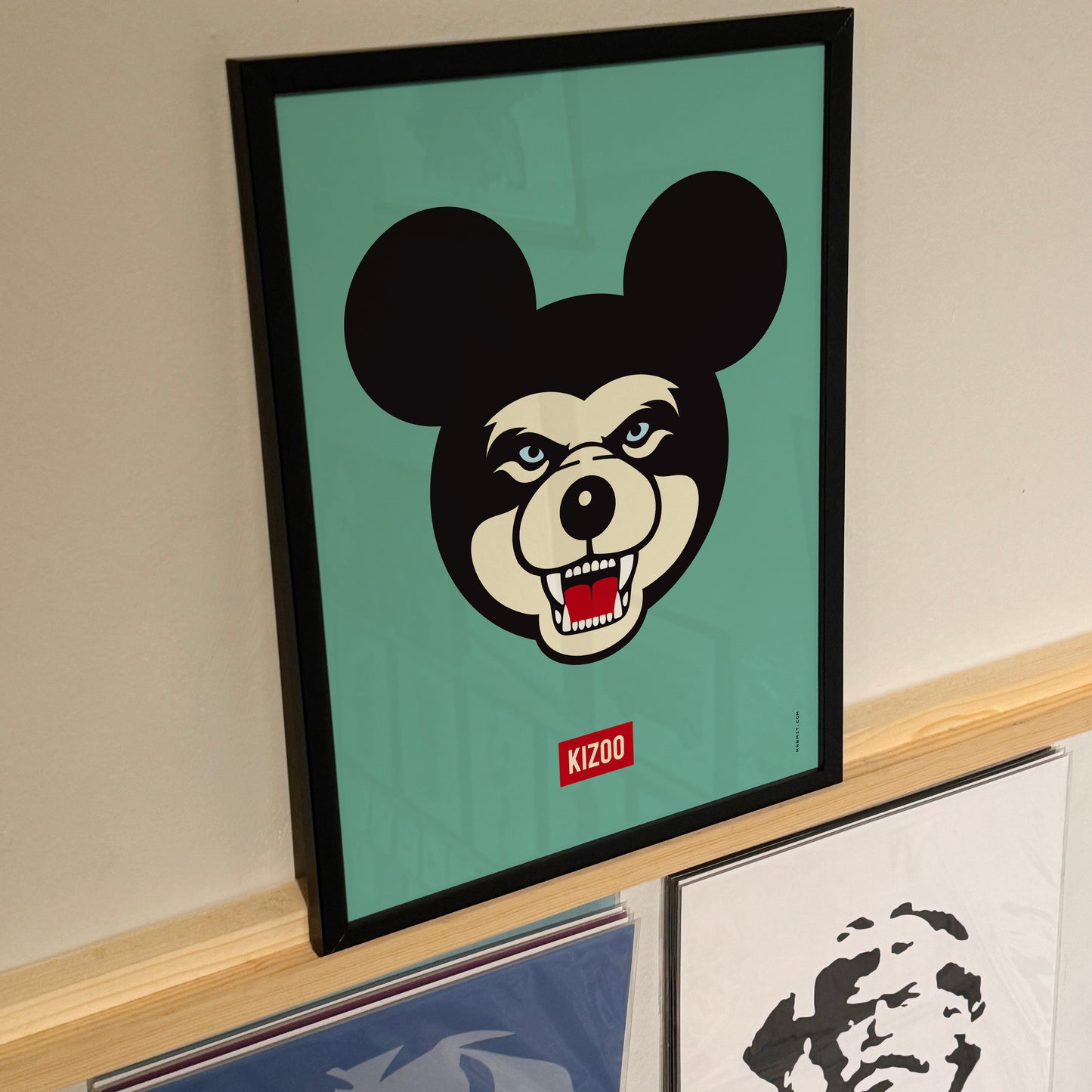 Modernes KI Kunst Poster KIZOO Maus Tierillustration Kunstdruck von Haamit