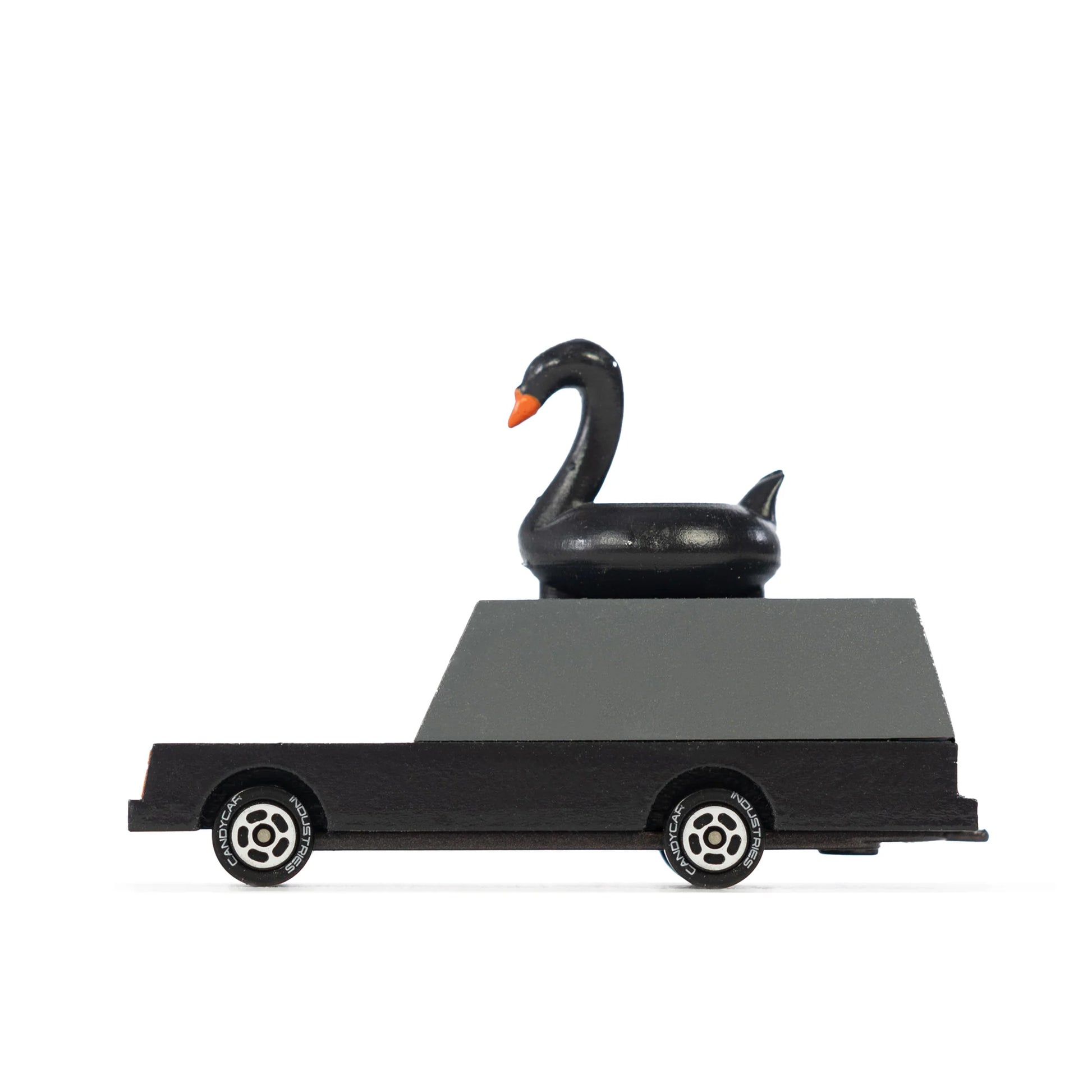 Candylab Schwarzer Schwanenwagen Black Swan Wagon edles Retro Holzauto im Vintage Design