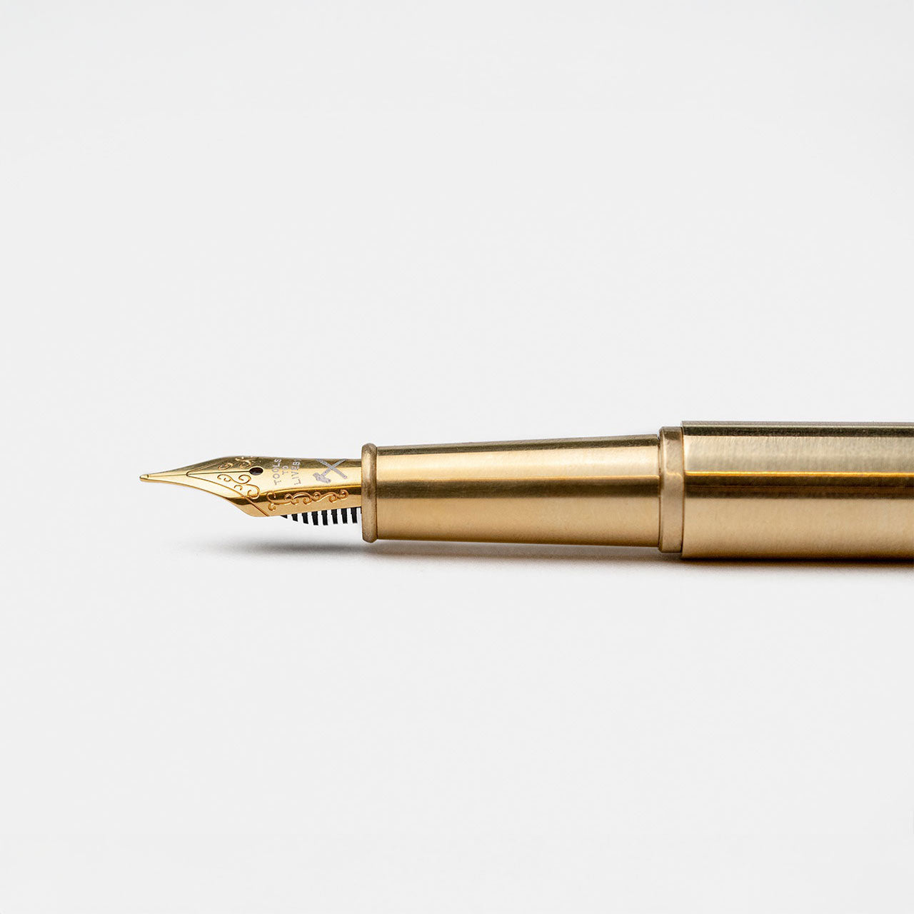 TOOLS to LIVEBY - CLASSIC FOUNTAIN PEN - Brass