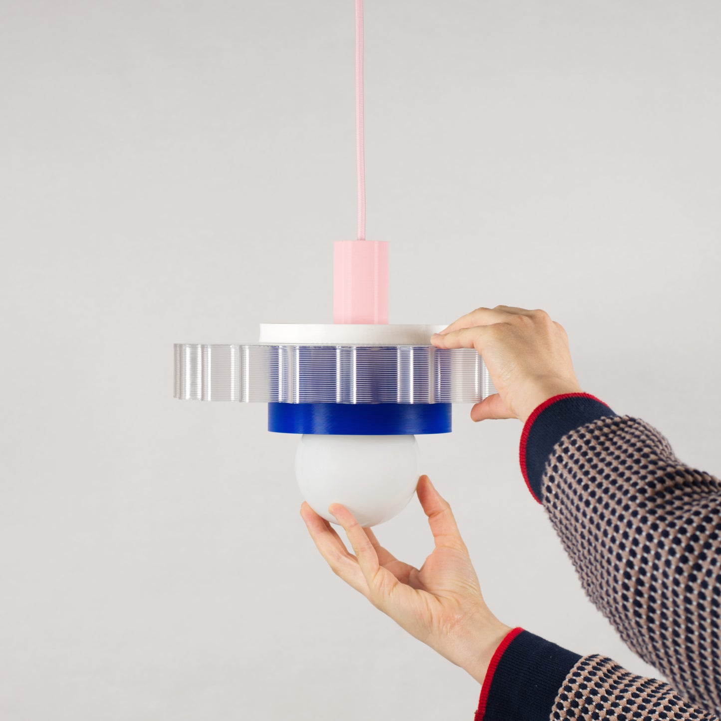 Warren & Laetitia - GIGI LAMP N°3 - Rotes Kabel - Gelb/Weiß